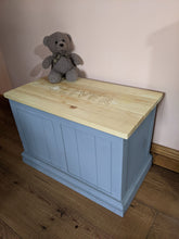 Load image into Gallery viewer, Personalized toy box - FurniturefromtheOaks
