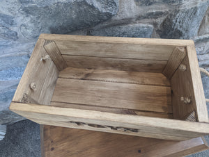 Toy storage crate